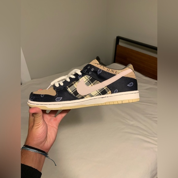Nike Dunk Travis Scott Men Size 11 - Picture 3 of 5